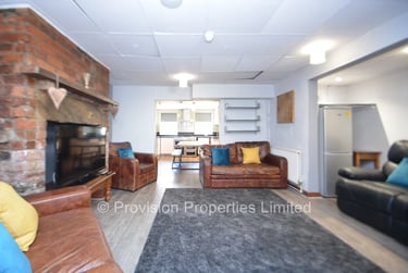 8 bed house, Ebberston Terrace, Hyde Park, Leeds, LS61AU - Image 1