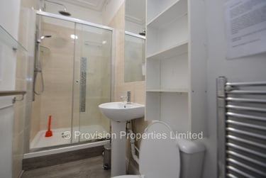 8 bed house, Ebberston Terrace, Hyde Park, Leeds, LS61AU - Image 4