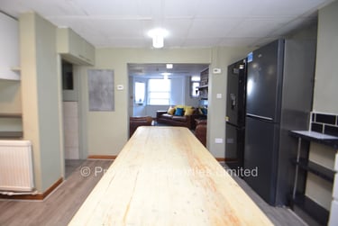 8 bed house, Ebberston Terrace, Hyde Park, Leeds, LS61AU - Image 13