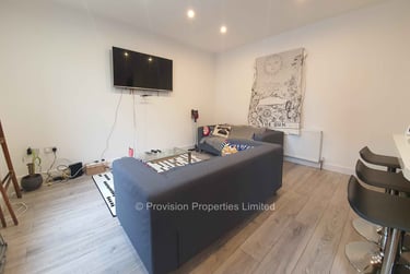 3 bed house, Harold Walk, Hyde Park, Leeds, LS61PS - Image 2