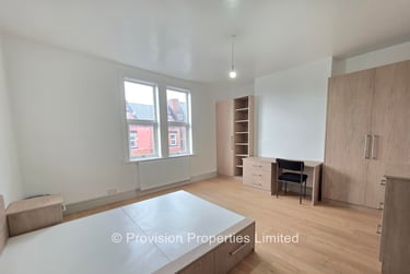 7 bed house, Manor Drive, Hyde Park, Leeds, LS61DD - Image 3