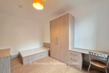 7 bed house, Manor Drive, Hyde Park, Leeds, LS61DD - Image 6
