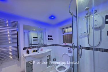 8 bed house, Brudenell Road, Hyde Park, Leeds, LS61HA - Image 3