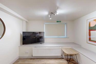 2 bed flat, Otley Road, Meanwood, Leeds, LS165JX - Image 5