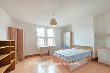 7 bed house, Manor Drive, Hyde Park, Leeds, LS61DD - Image 6
