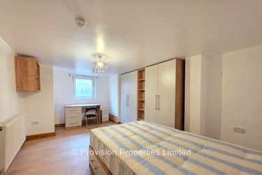 7 bed house, Manor Drive, Hyde Park, Leeds, LS61DD - Image 3