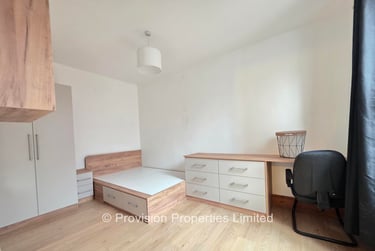 7 bed house, Manor Drive, Hyde Park, Leeds, LS61DD - Image 5