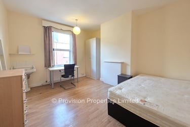 3 bed house, Branksome Place, Hyde Park, Leeds, LS61RQ - Image 3