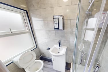 1 bed studio, Cardigan Road, Burley, Leeds, LS61QL - Image 3