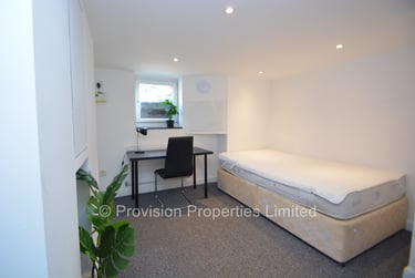 5 bed house, Royal Park Road, Hyde Park, Leeds, LS61JJ - Image 5