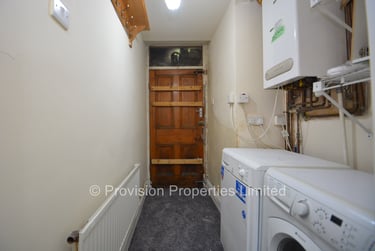 3 bed flat, Regent Park Terrace, Rampart Road, Leeds, LS62AX - Image 15