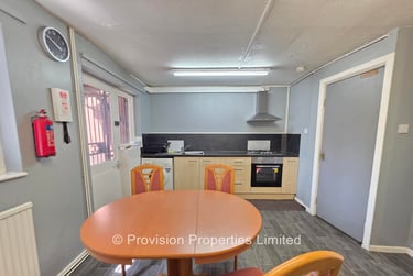 4 bed house, Well Close Rise, Woodhouse, Leeds, LS71HT - Image 6