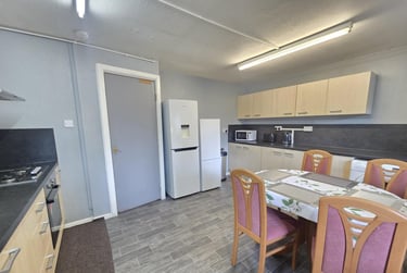 4 bed house, Well Close Rise, Woodhouse, Leeds, LS71HT - Image 4