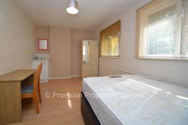 4 bed house, Well Close Rise, Woodhouse, Leeds, LS71HT - Image 12