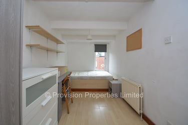 8 bed house, Manor Drive, Hyde Park, Leeds, LS61DD - Image 15