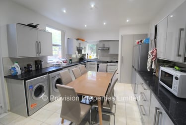 10 bed house, Bainbrigge Road, Headingley, Leeds, LS63AD - Image 3