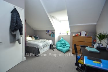 6 bed house, Ridgeway Terrace, Rampart Road, Leeds, LS62HU - Image 11