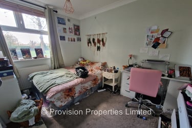 2 bed flat, Foxhill Court, Adel, Leeds, LS165PL - Image 3