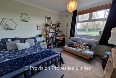 2 bed flat, Foxhill Court, Adel, Leeds, LS165PL - Image 2