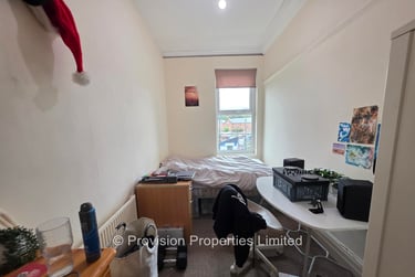 8 bed house, Brudenell Road, Hyde Park, Leeds, LS61HA - Image 11