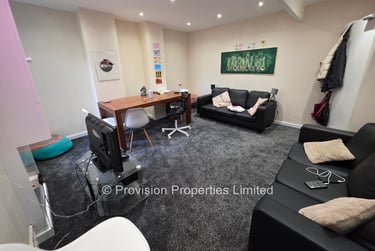 8 bed house, Brudenell Road, Hyde Park, Leeds, LS61HA - Image 1