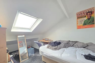 6 bed house, Welton Mount, Hyde Park, Leeds, LS61ET - Image 5