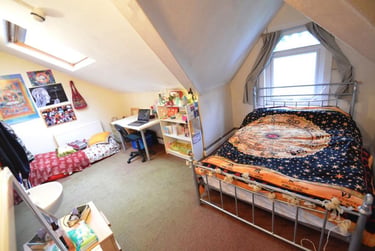 8 bed house, Belle Vue Road, Hyde Park, Leeds, LS31HF - Image 3