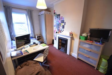 8 bed house, Belle Vue Road, Hyde Park, Leeds, LS31HF - Image 8