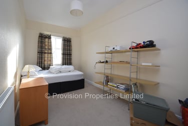 2 bed flat, Cliff Road, Rampart Road, Leeds, LS62ET - Image 3