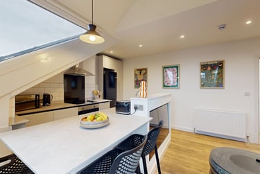4 bed flat, Chestnut Avenue, Hyde Park, Leeds, LS61AZ - Image 2