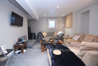 6 bed house, Ebberston Terrace, Hyde Park, Leeds, LS61AU - Image 7