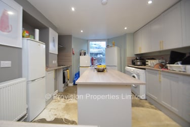 6 bed house, Ebberston Terrace, Hyde Park, Leeds, LS61AU - Image 5