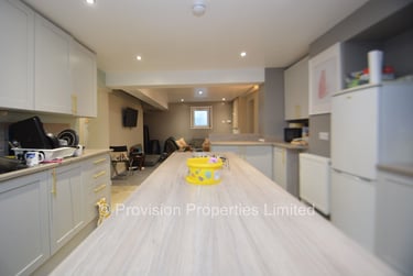 6 bed house, Ebberston Terrace, Hyde Park, Leeds, LS61AU - Image 6