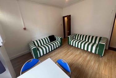 6 bed house, Hessle View, Hyde Park, Leeds, LS61ER - Image 4