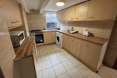 6 bed house, Hessle View, Hyde Park, Leeds, LS61ER - Image 5