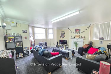 2 bed flat, Cardigan Road, Headingley, Leeds, LS63BJ - Image 1