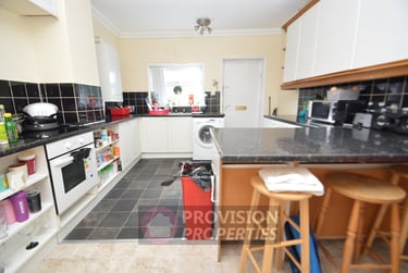 2 bed flat, Cardigan Road, Headingley, Leeds, LS63BJ - Image 3