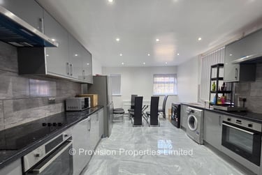 8 bed house, Bainbrigge Road, Headingley, Leeds, LS63AD - Image 2
