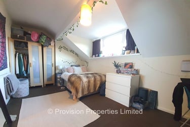 6 bed house, Woodsley Road, Hyde Park, Leeds, LS31DU - Image 2
