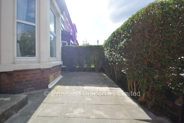 6 bed house, Woodsley Road, Hyde Park, Leeds, LS31DU - Image 8