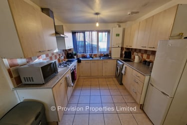 3 bed house, Kendal Lane, Woodhouse, Leeds, LS31AS - Image 7