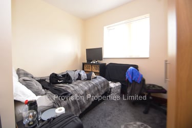 4 bed house, Hill Top Street, Hyde Park, Leeds, LS61NW - Image 5