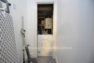4 bed flat, Regent Park Avenue, Rampart Road, Leeds, LS62AU - Image 6