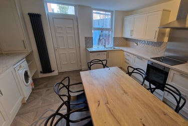 5 bed house, Ridgeway Terrace, Rampart Road, Leeds, LS62HU - Image 15