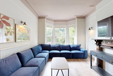 8 bed house, Belle Vue Road, Hyde Park, Leeds, LS31HF - Image 1
