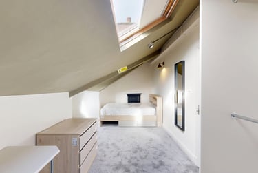 8 bed house, Belle Vue Road, Hyde Park, Leeds, LS31HF - Image 3