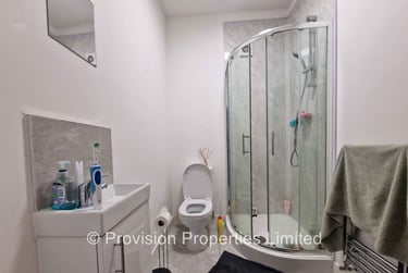 6 bed house, Royal Park Avenue, Hyde Park, Leeds, LS61EZ - Image 6