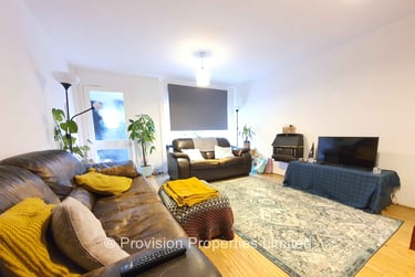 2 bed house, Well Close Rise, Woodhouse, Leeds, LS29EZ - Image 1