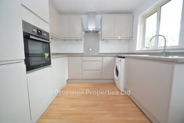 2 bed house, Well Close Rise, Woodhouse, Leeds, LS29EZ - Image 9