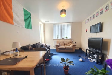 2 bed flat, Cardigan Road, Headingley, Leeds, LS63BJ - Image 1
